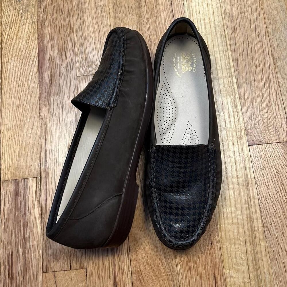 Vintage Sas Men's Brown and Black checkered Loafers